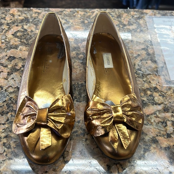 Vintage gold Bandolino flat size 4.5 - Picture 1 of 8